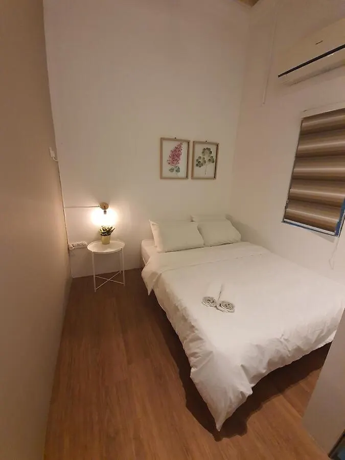 Myroom Georgetown, Off Jalan Burma, Gurney Drive Homestay