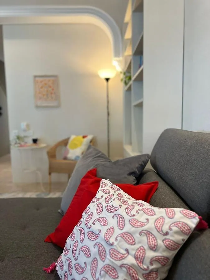 Myroom Georgetown, Off Jalan Burma, Gurney Drive Homestay